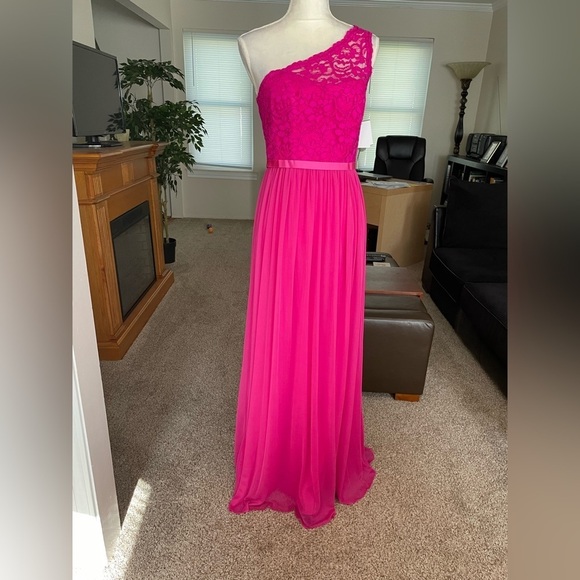 David’s Bridal Begonia Long One Shoulder Lace Prom Dress Size 6 Color Pink NWT - Picture 1 of 14